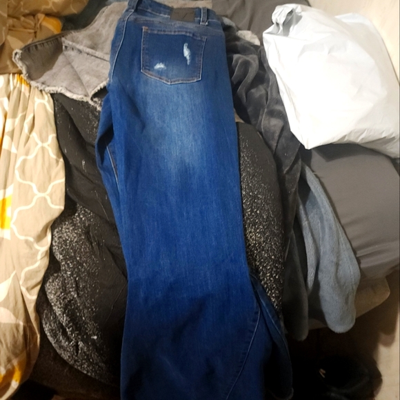 NEW L&B BELL BOTTOM JEANS WITH LEG INSERT. FABULOUS JEANS! - Picture 3 of 4